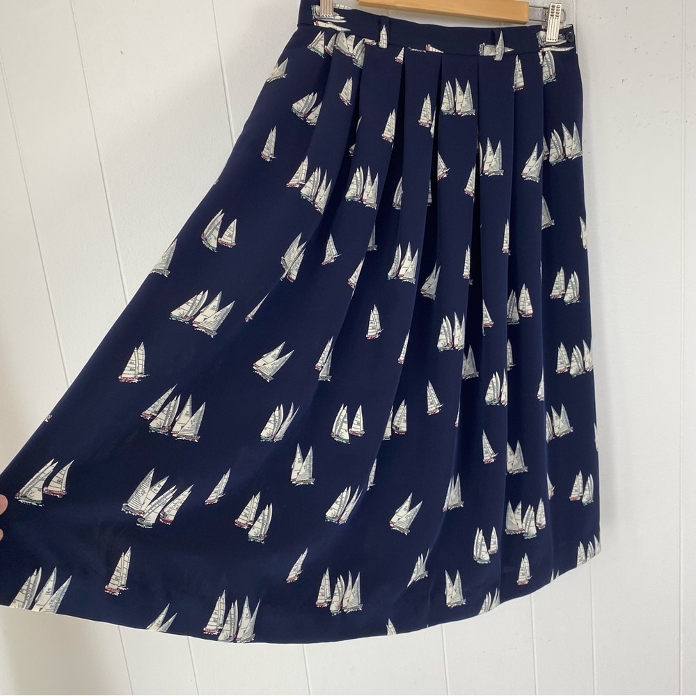 J.G. Hook Womens Midi Skirt 29” W Navy White Sailboat Pleated Nautical Pockets * - Picture 3 of 16